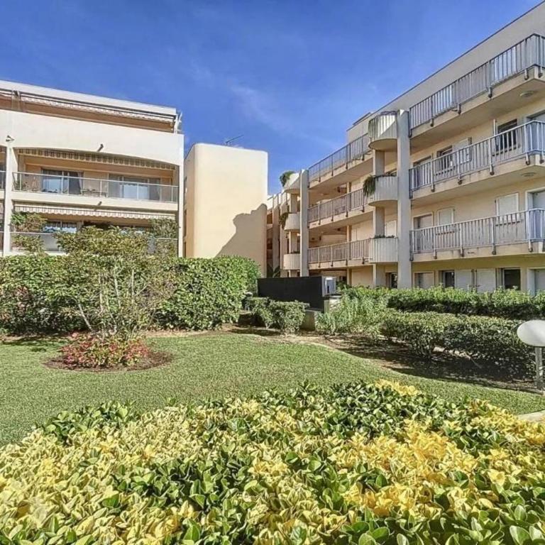 Charming 2 bedroom with sea view, pool and parking - Apartment mit 1 Schlafzimmer - 18