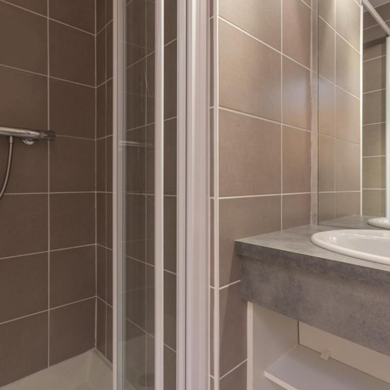 Appartement confortable près des pistes avec WIFI gratuit - Appartement 1 Chambre - 5