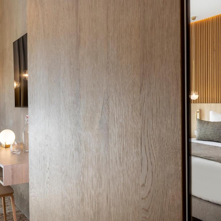 Hôtel Spa Restaurant Villa Castellane by Germain Collection - Double Room with Balcony - Backyard - 6