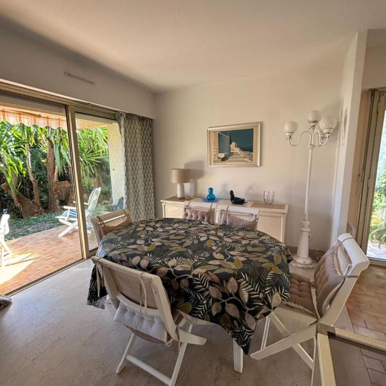 Charming apartment with garden in Antibes - Apartment - 5