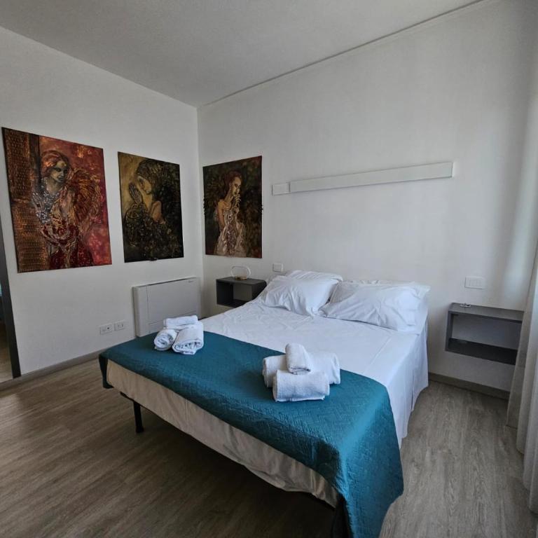 Libra Apartment - near Train Station & Wi-Fi - Appartamento con 2 Camere da Letto e Balcone - 1