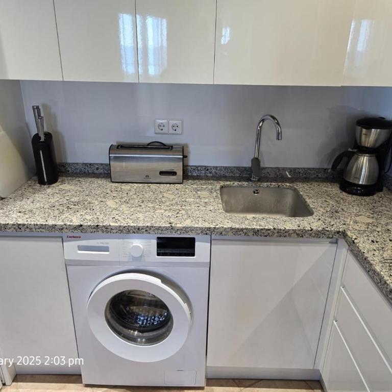 Charming 1 Bedroom Apartment in BenalBeach - One-Bedroom Apartment - 42