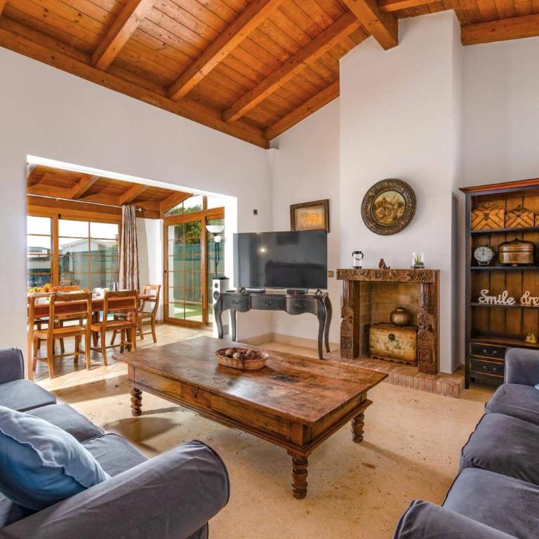 Villa Sherry by Villa Plus - Villa - 8