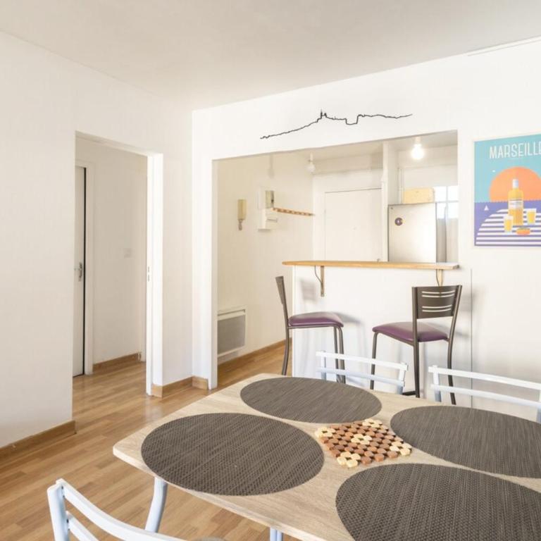Nid du 5ème - Proche Bd Baille - Métro et commerce - Appartement 1 Chambre - 12