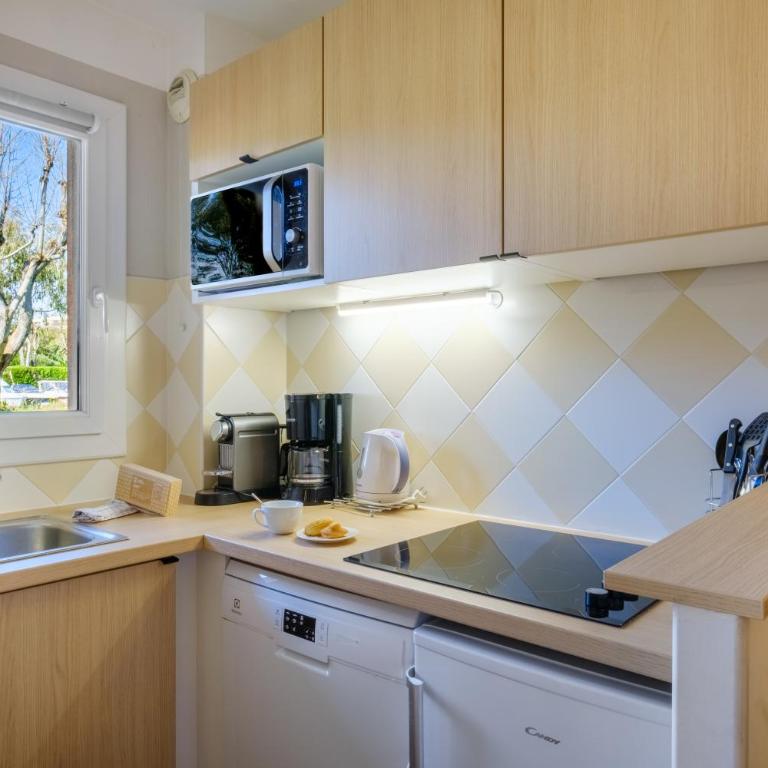 Résidence Pierre & Vacances Les Rives de Cannes Mandelieu - Appartement 2 Chambres avec Terrasse ou Balcon (6 Personnes) - 7