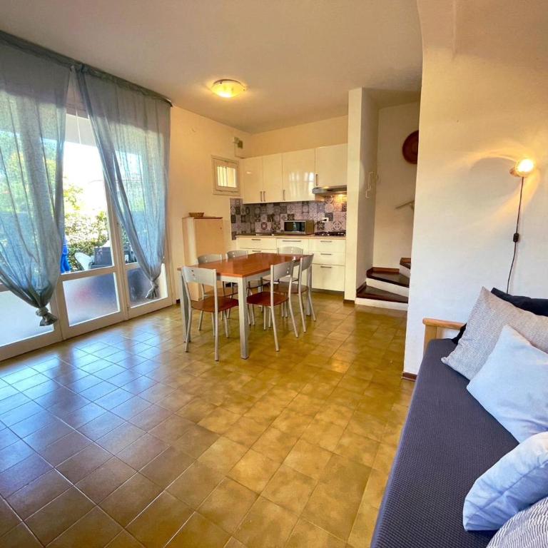 Terraced house with pool and garden - Villa - 2
