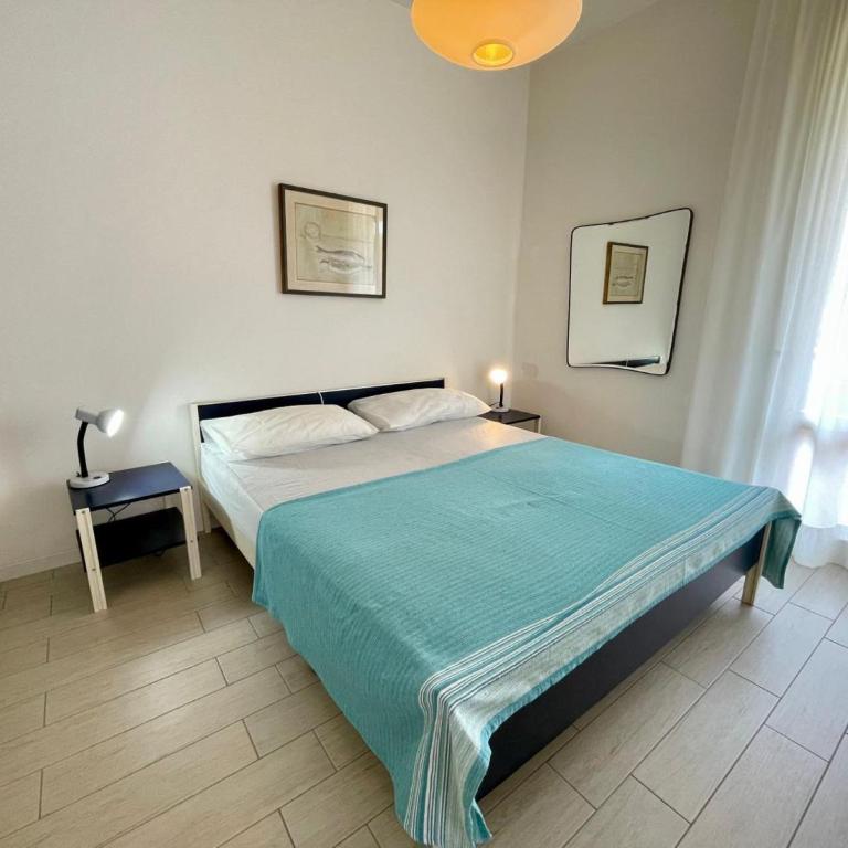 Holiday home with garden and shared pool - Villa - 3