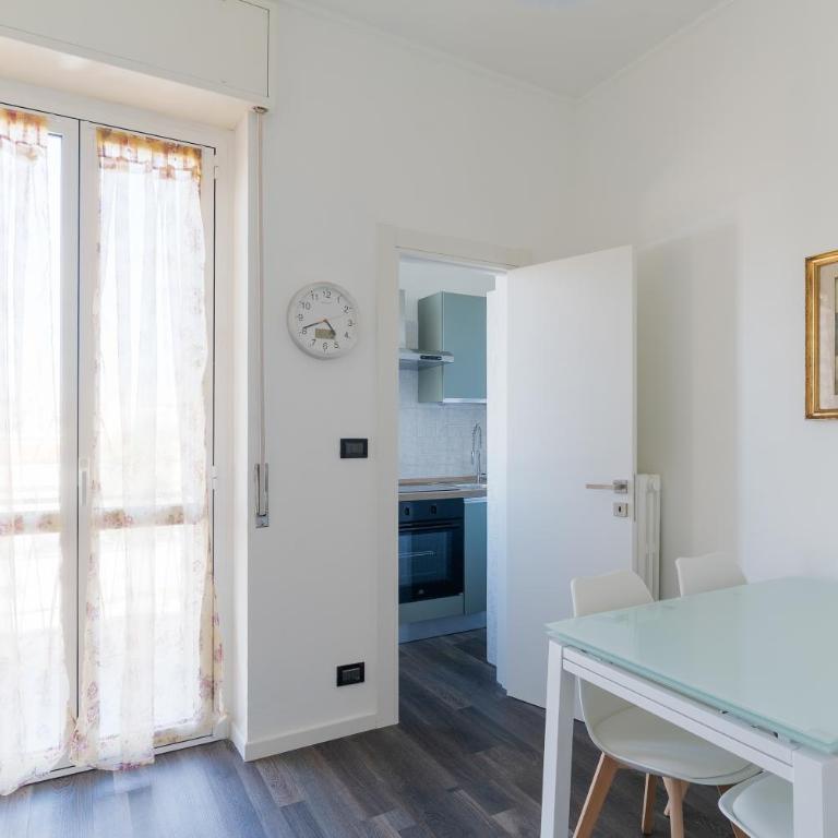 GuestHost - Comfy White Apartment - Appartamento con 2 Camere da Letto - 6