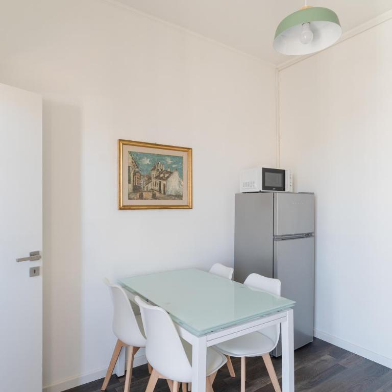 GuestHost - Comfy White Apartment - Appartamento con 2 Camere da Letto - 7