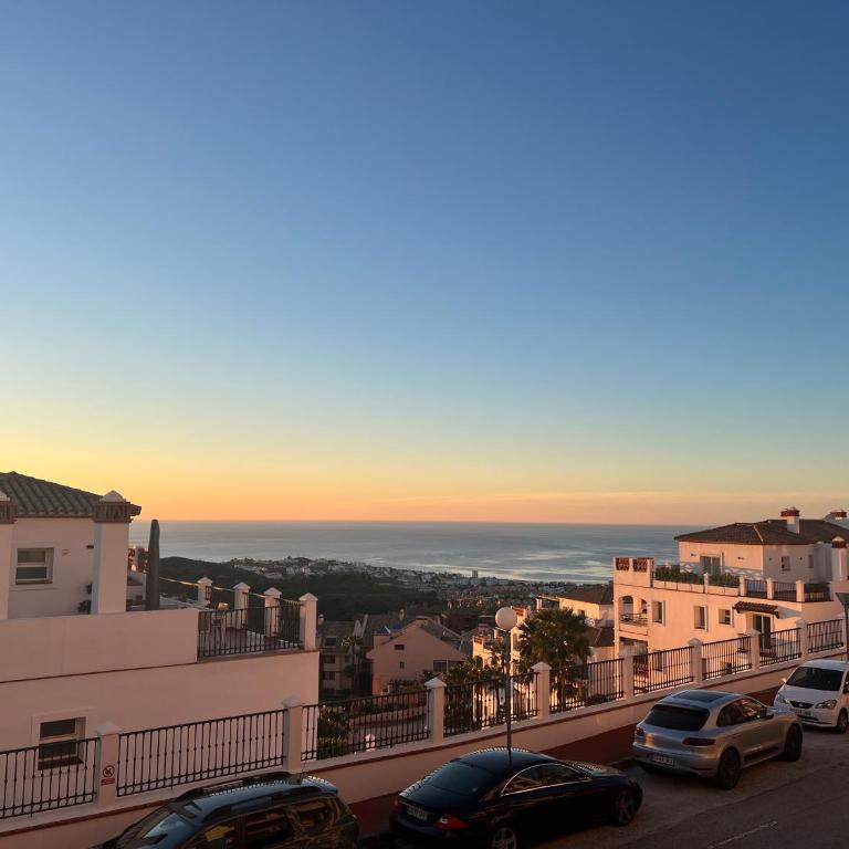 Spacious Andalusian Apartment, Sea View, between Malaga and Marbella - Apartamento de 2 dormitorios con terraza y vistas al mar - 8