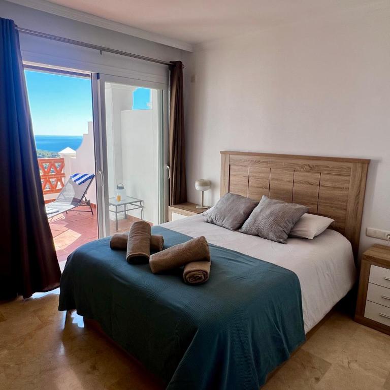 Spacious Andalusian Apartment, Sea View, between Malaga and Marbella - Apartamento de 2 dormitorios con terraza y vistas al mar - 26