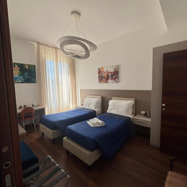 Enjoy Milano Skyline - Twin Room - 9