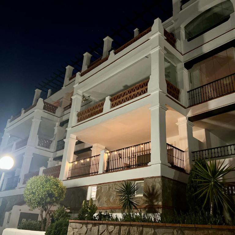 Spacious Andalusian Apartment, Sea View, between Malaga and Marbella - Apartamento de 2 dormitorios con terraza y vistas al mar - 35