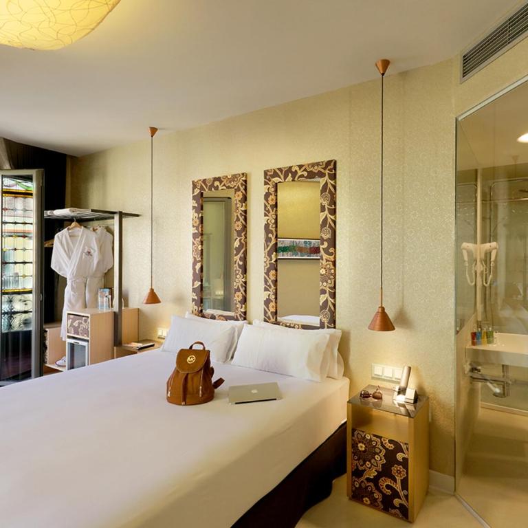 Axel Hotel Barcelona - Adults Only - Deluxe Double Room - 4