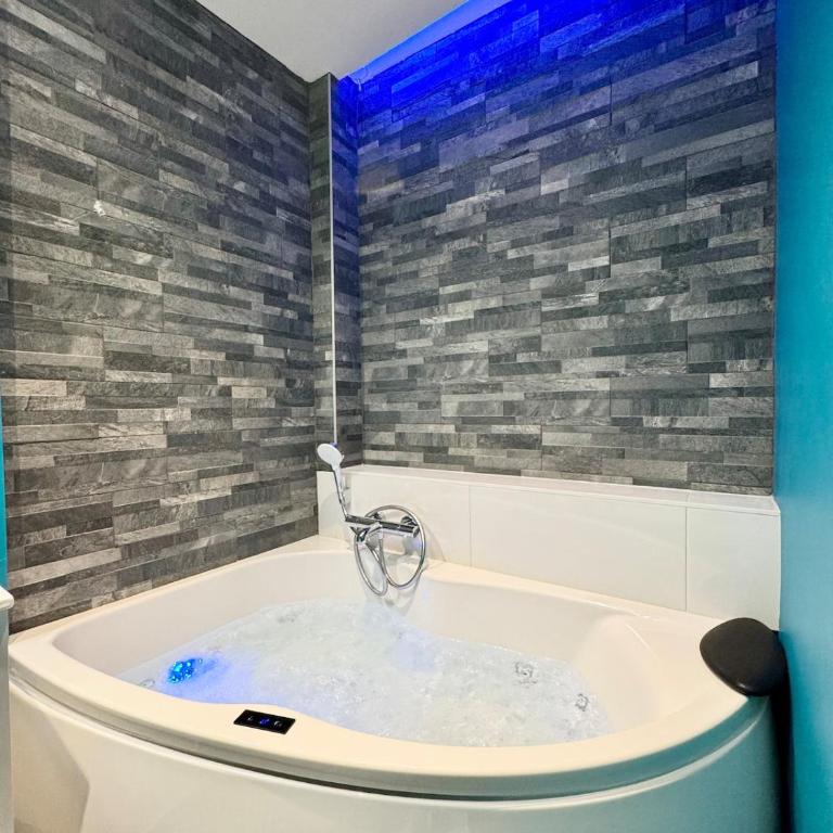 Wellness Suite Ponsardin RDC - Reims Centre - Apartamento Superior de 1 dormitorio - 8