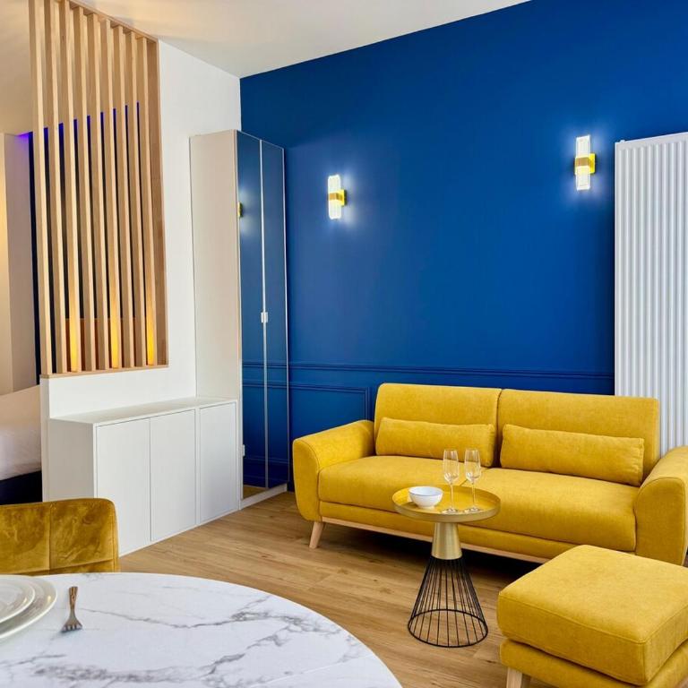 Wellness Suite Ponsardin 1 - Reims Centre - Appartement Supérieur avec Sauna - 4