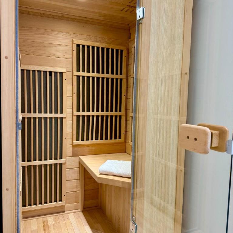 Wellness Suite Ponsardin 1 - Reims Centre - Appartement Supérieur avec Sauna - 11