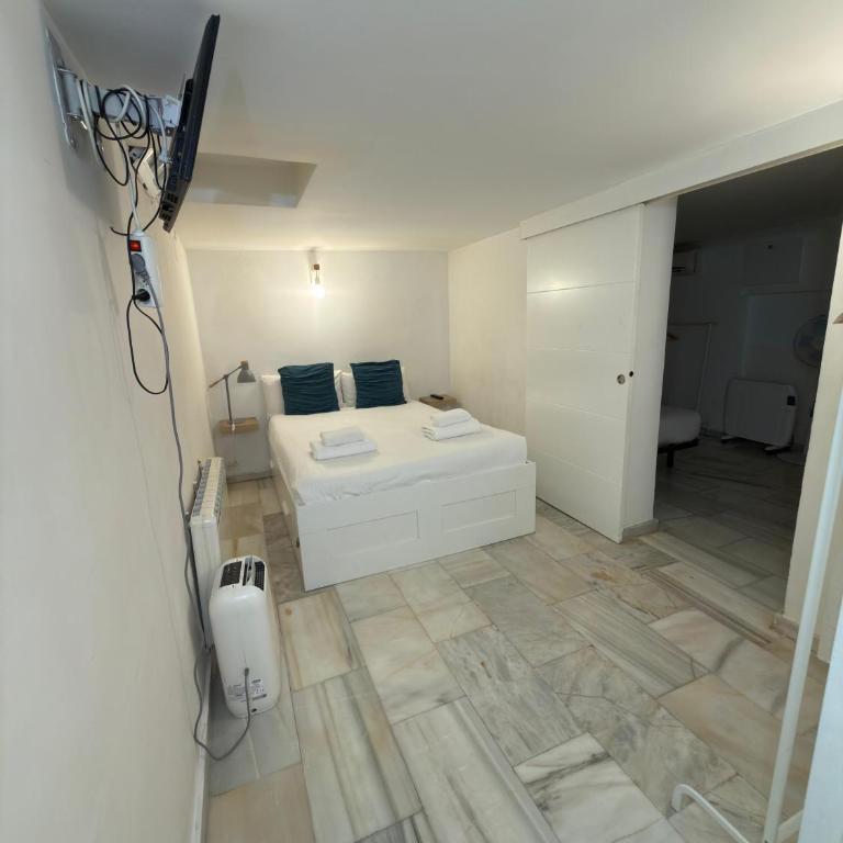 Apartamento interior cerca de la estación de metro - La Almudena - Arriaga - Apartamento de 2 dormitorios - 7