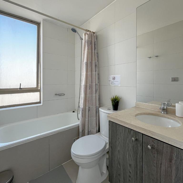 Loica Host - Smart - Two-Bedroom Apartment with Balcony - 2