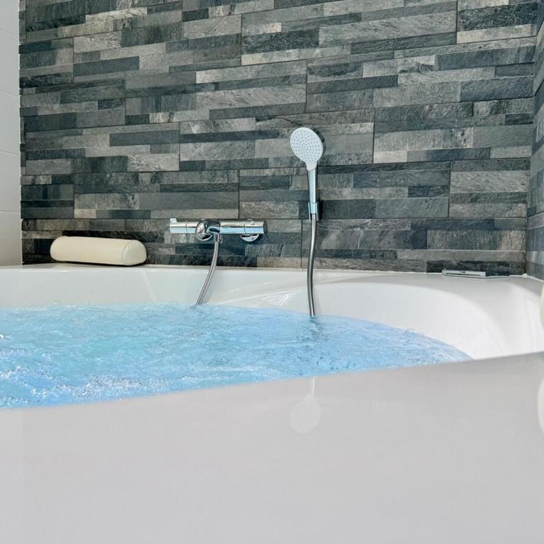 Wellness Suite Ponsardin 2 - Reims Centre - Apartamento Superior con sauna - 5
