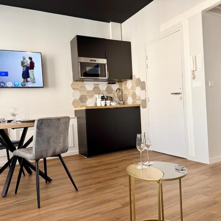 Wellness Suite Ponsardin 2 - Reims Centre - Apartamento Superior con sauna - 7