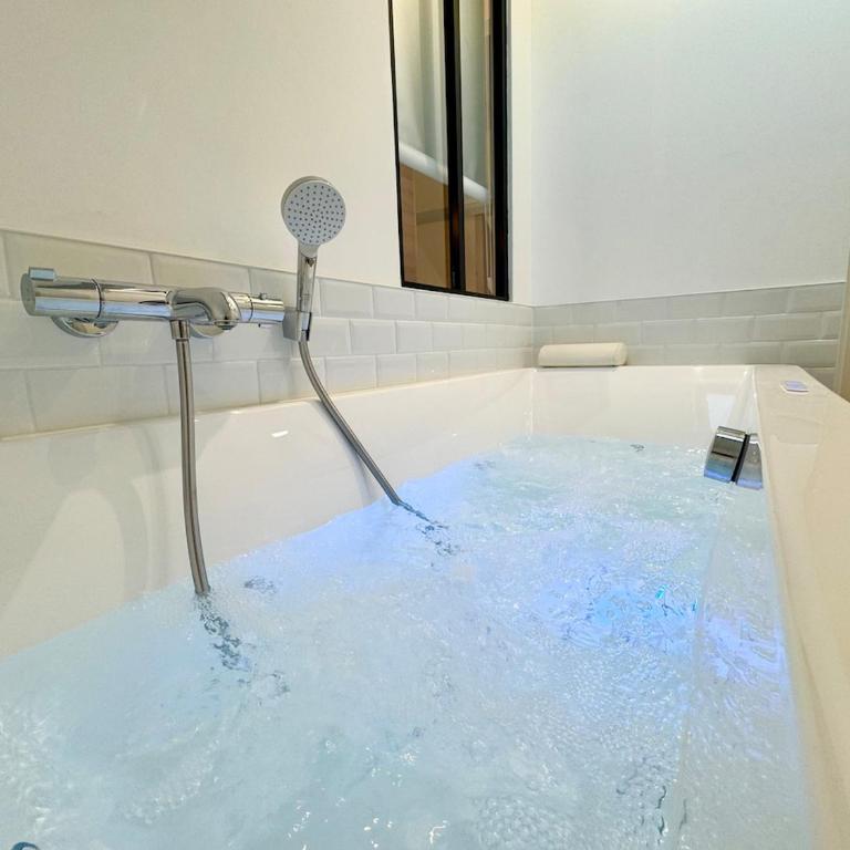 Wellness Suite Ponsardin 3 - Reims Centre - Appartement Supérieur - 9