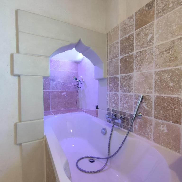 Chambre atypique 2 pers 400m du lac - Chambre Double - 6