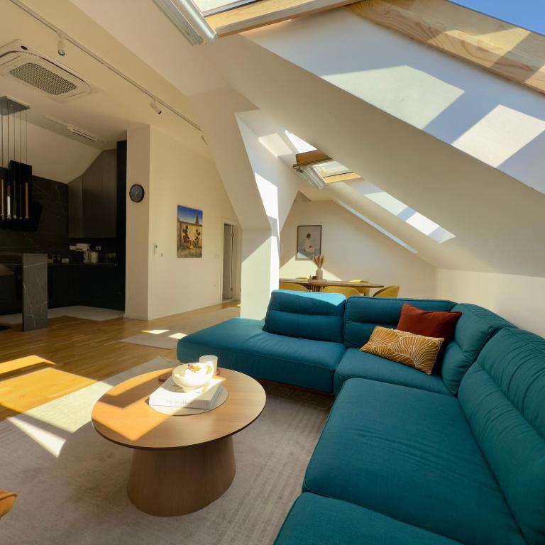 Luxury Titova Street Apartment Sarajevo-City Center - Three-Bedroom Apartment Suite - 12