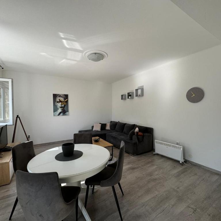 Kalemegdan - Apartments - Apartman sa 1 Spavaćom Sobom, Balkonom i Pogledom na Grad - 1