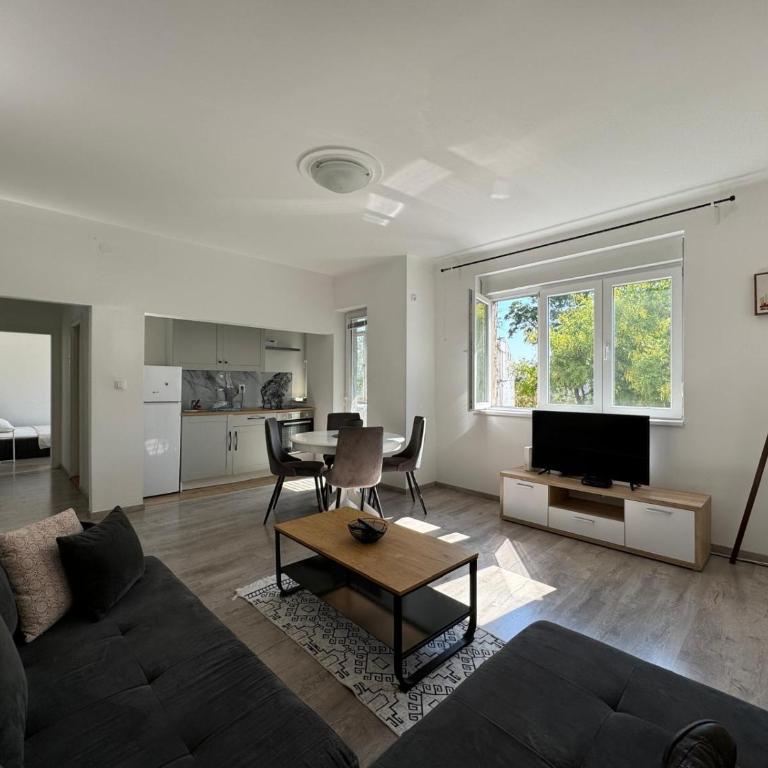 Kalemegdan - Apartments - Apartman sa 1 Spavaćom Sobom, Balkonom i Pogledom na Grad - 2