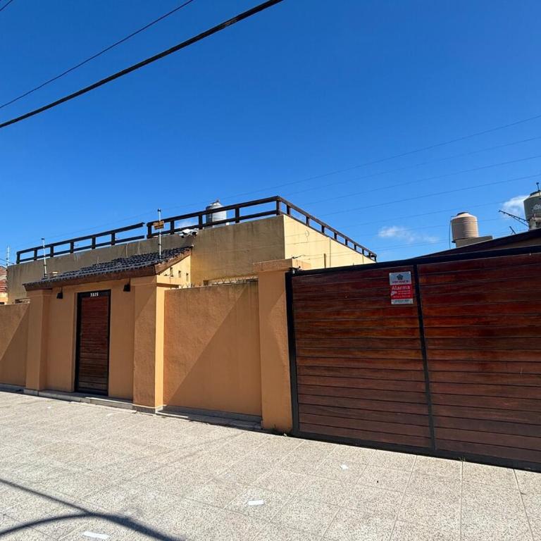 Casa en Punta Mogotes - Mar del Plata - Three-Bedroom House - 1