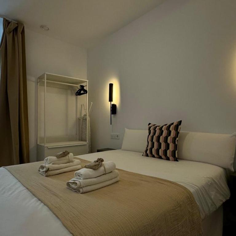Boutique Room - Vila Prades - Two-Bedroom Apartment - 16