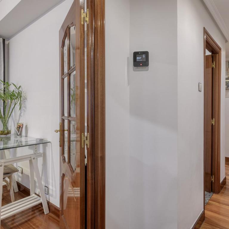 Aston Céntrico y Cómodo - Two-Bedroom Apartment - 6