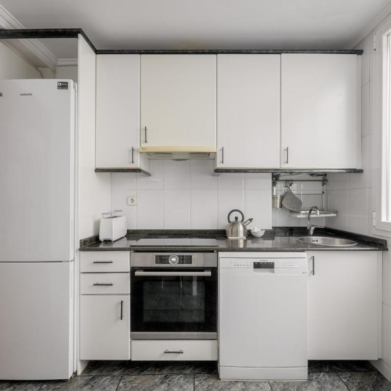 Aston Céntrico y Cómodo - Two-Bedroom Apartment - 12