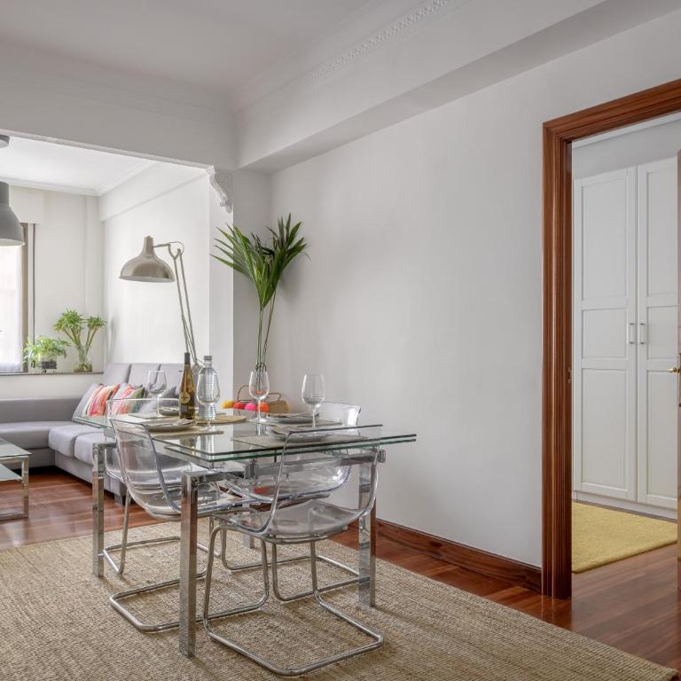Aston Céntrico y Cómodo - Two-Bedroom Apartment - 3
