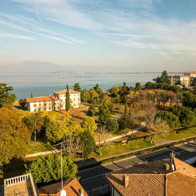 lakefront and parking - Lakefront Escape - Appartamento con 1 Camera da Letto - 12
