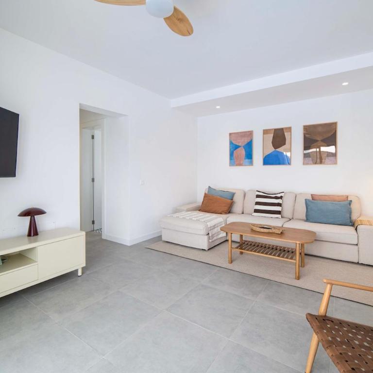 Marisa, modern 3 bed villa with AC & WIFI - Villa - 14