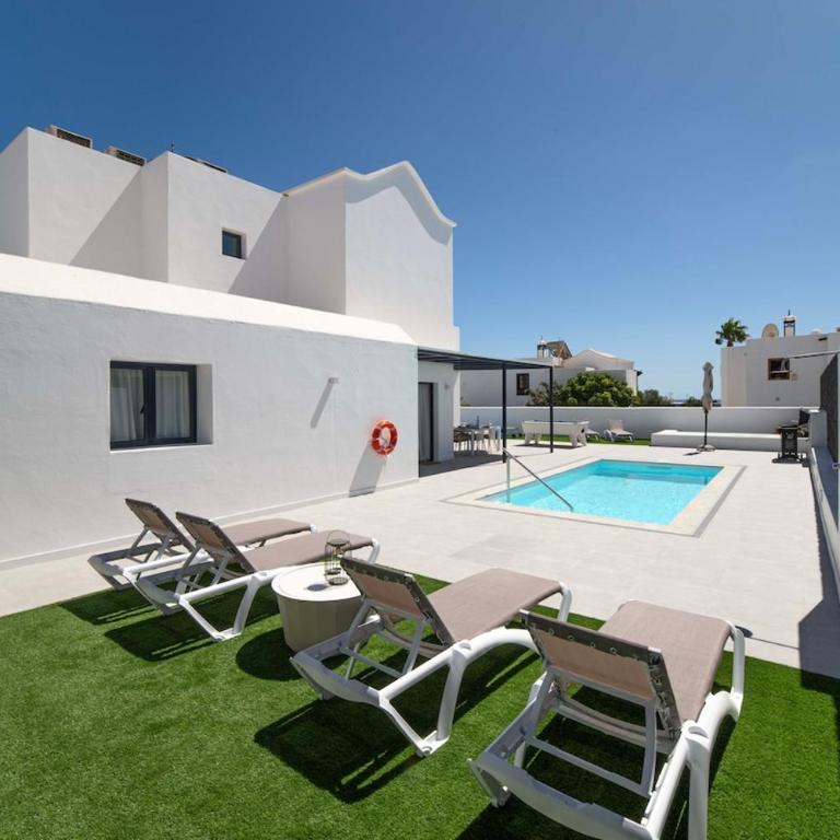 Marisa, modern 3 bed villa with AC & WIFI - Villa - 33