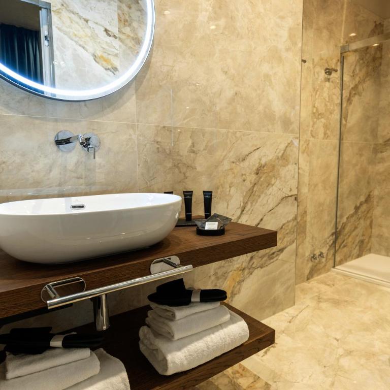 FOUR Suites Pantheon - Junior Suite Familiare - 1