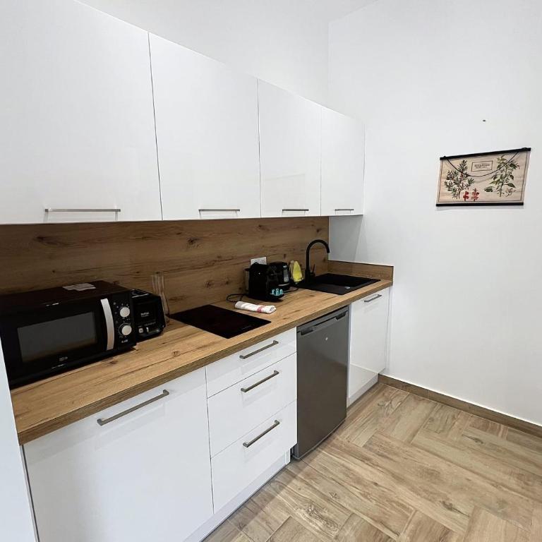 The Elegant Cannois Stylish Studio with Balcony - Cannes hyper centre - Appartement - 10