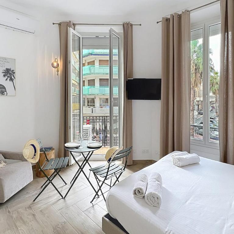 The Elegant Cannois Stylish Studio with Balcony - Cannes hyper centre - Appartement - 1