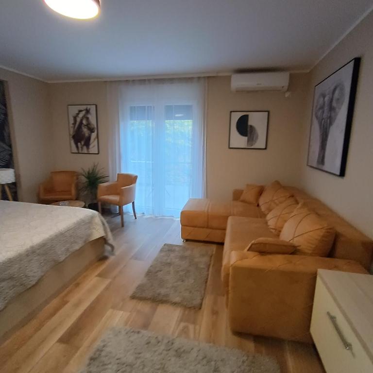 APARTMANI PORTA INFINITAS centar - Deluks Studio - 6