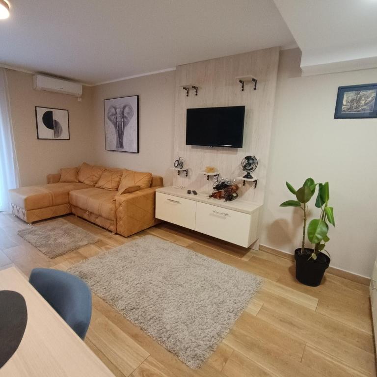 APARTMANI PORTA INFINITAS centar - Deluks Studio - 2