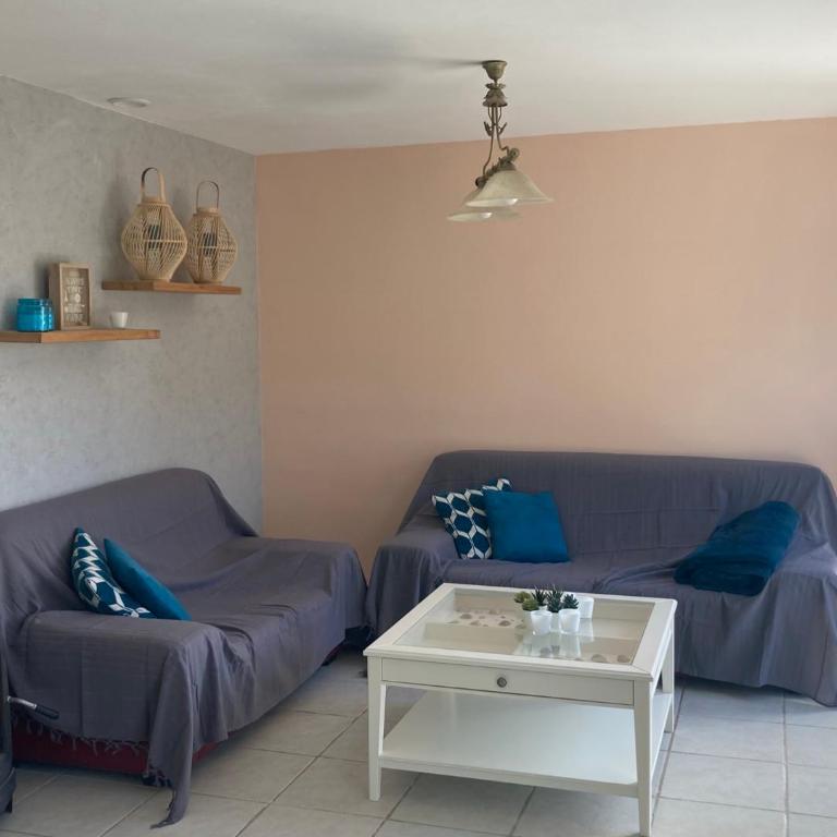 Belle villa spacieuse avec piscine privée, semi climatisée- 10 couchages, wifi, proche canal du midi et à 4 km de la mer LXPIN7 - Maison 4 Chambres - 5