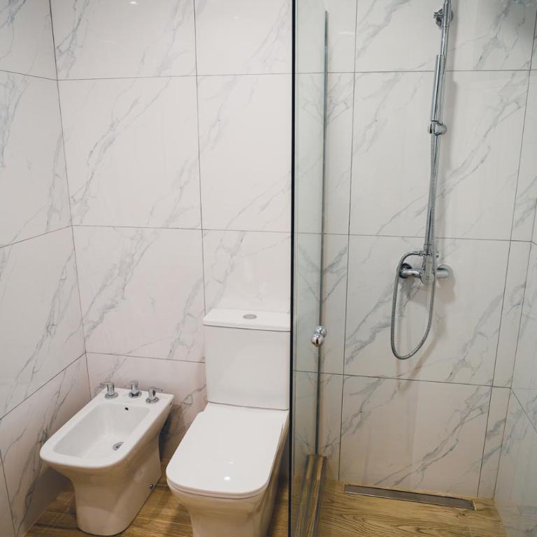 Check and Home - Gran Colon - 8 huéspedes a estrenar en zona centro - Two-Bedroom Apartment - 12