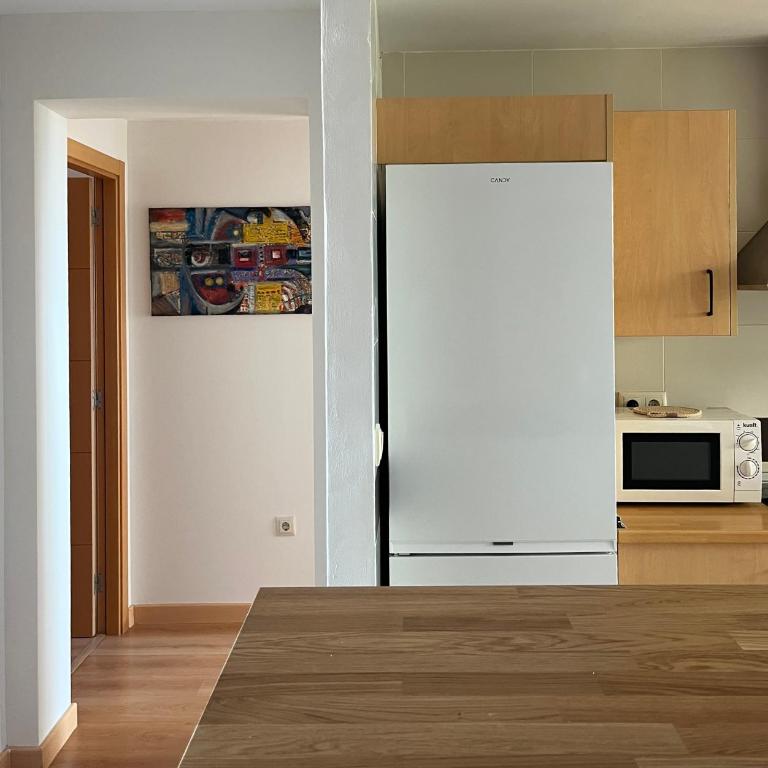 Enjoy 3 in 1 - Sea, Golf and Mountains - Two-Bedroom Apartment - 6