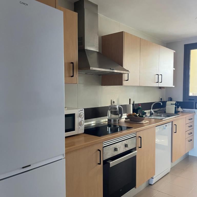 Enjoy 3 in 1 - Sea, Golf and Mountains - Two-Bedroom Apartment - 14