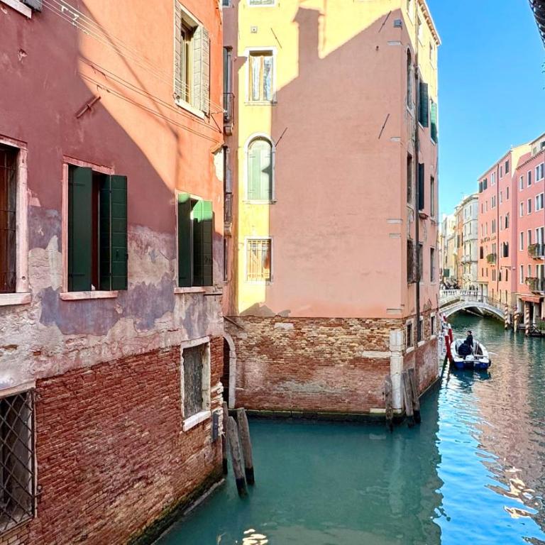 City Apartments San Marco - Appartamento con 2 Camere da Letto - Canale San Marco - 2