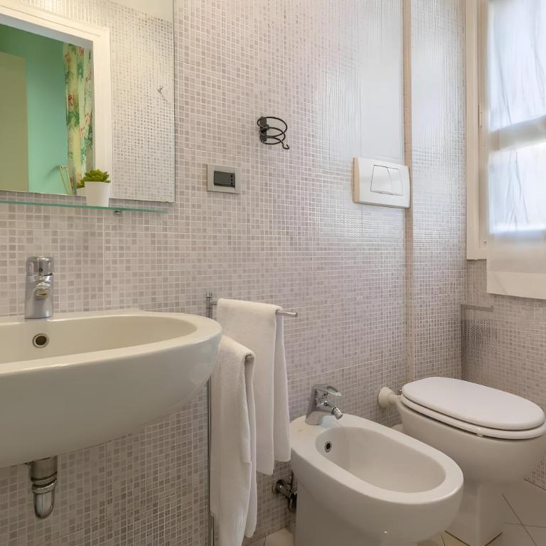 Mercato delle Erbe Luxury Apartment Jacuzzi & View Bologna - Appartamento Deluxe con 4 Camere da Letto - 39