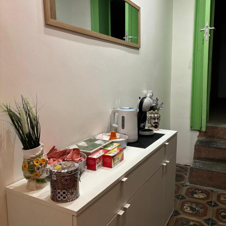 Bellini Palace - Double Room with Private Bathroom - 11
